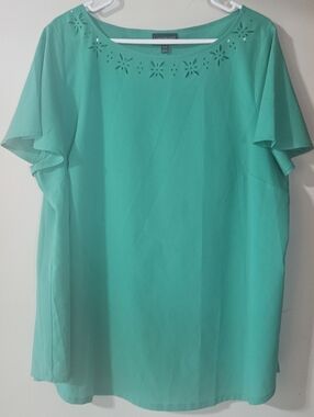 18-20 Lane Bryant Cutout Short Sleeve Lightweight Blouse